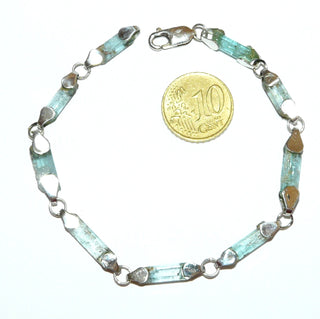 Handgefertigtes Einzelstück, blaugrünes Aquamarin-Kristall-Armband mit 925 Silber Kappen + verlöteten Ösen, natürliche Kristallstäbe, Länge 21,5 cm - Goldschmiede Danilo