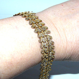 nostalgisches Einzelstück, breites romantisches Vintage Filigran-Armband, Glieder-Armband aus 800 Silber zart vergoldet, 16,5 cm lang, florale Elemente fischschuppenartig aneinander gereiht, poliert, um 1940, Kastenschloß -	Vintage-Schmuck nur im Onlineshop von danilogold!