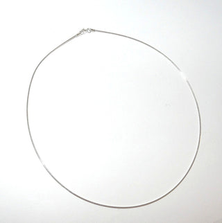 Einzelstück, dünner Omega-Halsreifen, Omegakette aus 925 Silber, flexibler Halsreifen, Karabiner-Verschluß, 45 cm lang, Durchmesser ca. 1,25 mm, zart für kleine Anhängerösen - Goldschmiede Danilo