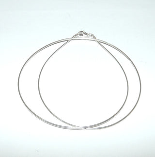 zartes Einzelstück, Omega-Halsreifen, Halskette aus 925 Silber, flexibler Halsreifen mit Karabiner-Verschluß, 45 cm, Durchmesser ca. 1,1 mm, besonders geeignet für kleine Anhängeröffnungen - Goldschmiede Danilo