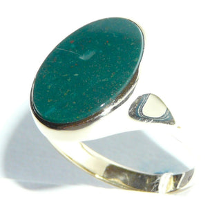 Einzelstück, dunkelgrüner Heliotrop-Ring, klassischer Herrenring aus massivem 333 Gold, intensiv dunkelgrüne, ovale Steinplatte, poliert, Ringweite 64 -	Einzelstücke nur erhältlich bei www.danilogold-shop.de