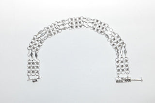 Einzelstück, filigranes, funkelndes Armband aus 925 Silber mit Elementen mit Kreis-Design + Stegen, Schiebeverschluß, Länge 19,5 cm, Breite 13,5 cm. - Nur erhältlich im Onlineshop von Juwelier & Goldschmiede Danilo!