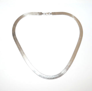 flaches Einzelstück, Silbercollier, flexibler Halsreifen, Heringbone-Halskette, flaches Fischgrät-Muster, aus Silber 925, Länge 45 cm, 7,2 mm breit - Goldschmiede Danilo
