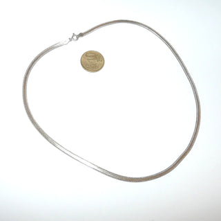 flaches Einzelstück, Silbercollier, flexibler Halsreifen, Heringbone Halskette,& Fischgrät-Muster, diamantierte Kanten aus Silber 925, Länge 42 cm, 3,5 mm breit - Goldschmiede Danilo