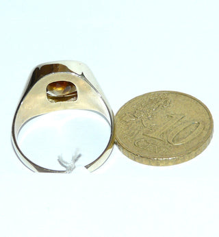 Einzelstück, Citrin-Ring, klassischer Herrenring, Siegelring aus 333 Gold, poliert mit einem quadratischen gelben Citrin mit abgerundeten Ecken, Unterseite funkelnd facettiert, Oberseite flach, Ringweite 57,5 -	Einzelstücke nur erhältlich bei www.danilogold-shop.de