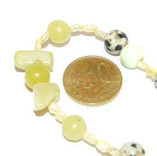 gelbgrünes Einzelstück, Unikat-Jadecollier aus limonengrüner Lemonjade, colorierten gelben Süßwasserperlen in Reiskornform & Kugeln von Leopardenjaspis, Länge 45 cm, Verschluß Gold-Doublé-Karabiner, in unserer Werkstatt designt und aufgefädelt auf Stahlseide - Goldschmiede Danilo