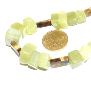 gelbgrünes Einzelstück, Edelsteinkette, zitronen/limonen-gelbgrüne Lemonjade, eckige Nuggetkette mit Tigeraugen-Stäbchen, ca. 4mm x13mm, Länge 43cm, Karabiner Metall, auf Stahlseide aufgefädelt - Goldschmiede Danilo