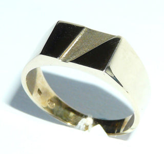 Gold-Ring, klassischer Herrenring, rechteckiger Siegelring aus 333 Gold, Ringkopf geometrisch unterteilt, Mittelfläche mattiert, für Gravuren geeignet, poliert, Ringweite 62 -	Einzelstücke nur erhältlich bei www.danilogold-shop.de