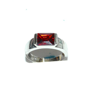 granatrotes Einzelstück, Zirkonia-Bandring aus massiv 925 Silber, Zirkonia in kräftigen Rotton, funkelnd facettierter Baguette-Schliff als Granat-Replik, Ringweite 60 - Goldschmiede-Danilo