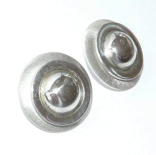 markante Einzelstücke, große runde Ohrstecker aus massivem 925 Silber, poliert + matt, flache Schale, Halbkugel + ausgesägter Rand, Mexiko -	Nur erhältlich im Onlineshop von Juwelier & Goldschmiede Danilo!