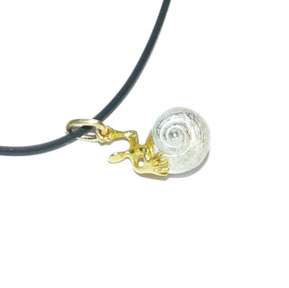 ausgefallenes Einzelstück, großer Anhänger "Schneckenreiter" zweifarbig gearbeitet aus 750 Gold + 925 Silber weißgesiedet -	Einzelstücke nur erhältlich bei www.danilogold-shop.de