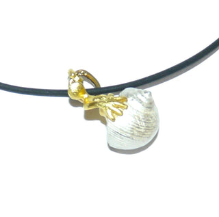 ausgefallenes Einzelstück, großer Anhänger "Schneckenreiter" zweifarbig gearbeitet aus 750 Gold + 925 Silber weißgesiedet -	Einzelstücke nur erhältlich bei www.danilogold-shop.de