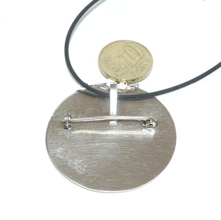 großes Einzelstück, runder Silberanhänger & gleichzeitig Brosche, Mexico, massiv 925 Silber in den Tiefen geschwärzt, aztekische Symbole Toniatiuh / Sonnengott, verdeckte Schlaufe - Goldschmiede Danilo