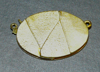 Handgefertigtes Unikat-Perlenketten-Schloß, 585 Gelbgold "geschichtet" mit matt strukturierter Oberfläche, oval ca. 26,5mm x 18mm - handgefertigte Einzelstücke finden Sie nur bei der Goldschmiede Danilo!