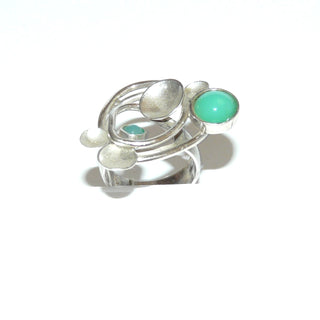 handgefertigtes Einzelstück, grüner Chrysopras-Silberring aus 925 Silber, 2 Cabochons + 4 aufgetiefte Schalen auf Runddraht-Geflecht, Ringweite 54,5. Dazu paßt An 0099 -	Handgefertigtes Unikat! Nur im Onlineshop von Juwelier & Goldschmiede Danilo!