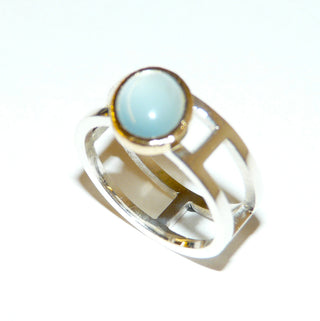 Handgefertigtes Einzelstück, hellblauer Unikat-Aquamarin-Silberring aus massiv 925 Silber Vierkant-Streben, Gitter, poliert, Zargenfassung aus 750 Gold, Aquamarin-Cabochon von 1,46 Karat, Ringweite 59 - Goldschmiede-Danilo