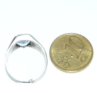 hellblaues Einzelstück, Vintage Bandring aus Silber, poliert. achteckiger, funkelnd facettierter Stein als Aquamarin- / Blautopas-Replik, Ringweite 53, um 1950 - Goldschmiede Danilo