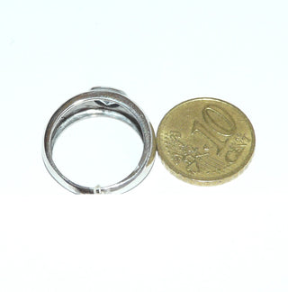 hellblaues Einzelstück, ovaler klassischer Banding aus 925 Silber poliert, mit einem ovalen, funkelnd facettierten Zirkonia als Aquamarin- bzw. Blautopas-Replik in Zargenfassung, Ringweite 56,5 - Goldschmiede Danilo