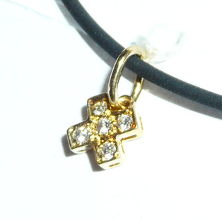zarte Einzelstück, kleiner Brillant-Kreuz-Anhänger "Andreaskreuz" oder "Schrägkreuz" aus 750 Gold, poliert mit 5 Brillanten von zusammen 0,10 Karat Tw Si sicher im Verschnitt gefaßt -	Unikatschmuck nur erhältlich im Onlineshop von Juwelier & Goldschmiede Danilo! 