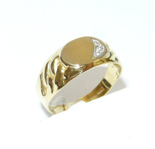 Einzelstück, kleiner klassischer Herrenring, Siegelring aus 333 Gold mit einem Diamant im Verschnitt gefaßt, ovale, seidenmatte Gravur-Fläche auf dem Ringkopf, schön am kleinen Finger, Seitenflächen angedeutetes Panzerketten-Muster, eine Gravur ist möglich, Ringweite 50,5 -	Einzelstücke nur erhältlich bei www.danilogold-shop.de