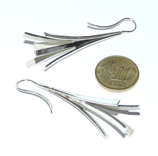 Einzelstücke, lange Ohrhänger "Strahlen-Tulpe" aus 925 Silber, poliert mit 6 aufgefächerten Silberstreifen + Fischerhaken. Besonders schön in der Bewegung. -	Nur erhältlich bei www.danilogold-shop.de