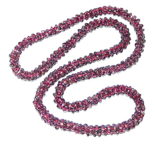 Einzelstück, lange, dicke, gedrehte Granat-Kette mit einer Gesamtlänge von 76 cm, endlos ohne Verschluß, im typischen modernen Granat-Rot - Einzelstücke nur erhältlich bei www.danilogold-shop.de