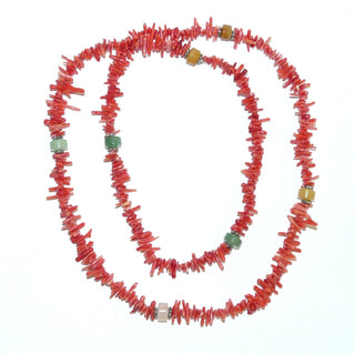 endloses Einzelstück, lange Edelsteinkette, rosarote natürliche Koralle, Äste 9-12mm, Zwischenteil aus Tönnchen: Aventurin, Rosenquarz, Achat 8,5 mm, Länge 80cm, auf Nylon - Goldschmiede Danilo