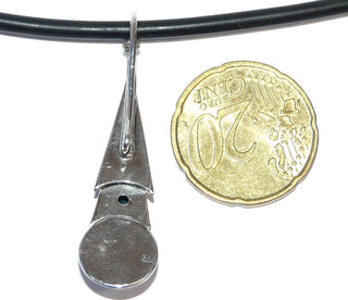 Einzelstück, langer Anhänger 925 Silber in Form eines dreieckigen Pendels und einer geschwärzten Halbkugel als Abschluß, ein kleines Türkis-Dreieck als Farbakzent, Gesamtlänge 43,3 mm -	Nur erhältlich bei www.danilogold-shop.de