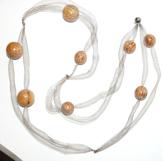 Einzelstück, Unikat-Collier "Gummisilber Holzkugeln" aus 925 Silber, 2-reihig mit Knoten verbunden, Gummisilber (ein fein gewebter flexibler Schlauch aus hauchdünnen Silberfäden) mit hellbraunen, schön gemaserten Holzkugeln, 90 cm lang, kein Verschluß -	Unikatschmuck nur erhältlich im Onlineshop von Juwelier & Goldschmiede Danilo! 