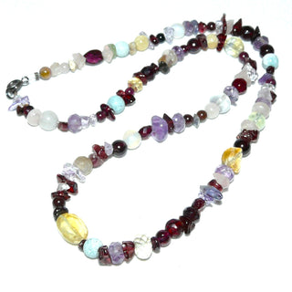 in unserer Werkstatt designtes Einzelstück, multicolor Unikat-Edelsteinkette mit Amethyst, Citrin, Granat, Rosenquarz, Iolith, Bergkristall, Prasiolith in unterschiedlichen Schliffformen, Gesamtlänge 45 cm, Verschluß aus Metall, auf Stahlseil aufgereiht -	Unikatschmuck nur erhältlich im Onlineshop von Juwelier & Goldschmiede Danilo! 