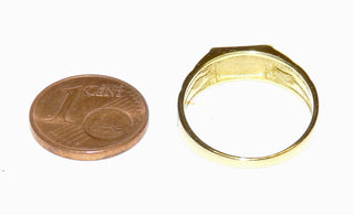 zartes Einzelstück, klassischer Herrenring, rechteckiger Siegelring aus 333 Gold, für Gravuren geeignet, poliert, seidenmattes Rechteck mit 3 kleinen Diagonalen und einem Backsteinartigen Muster an den Seitenflächen, Ringweite 53,5 -	Herrenschmuck in Gold & Silber nur bei www.danilogold-shop.de