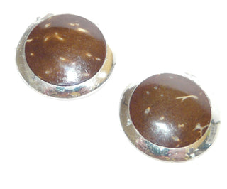 Einzelstücke, Ohrstecker "Coconut" aus 925 Silber mit einem Durchmesser von 14 mm, ein breiterer, polierter Silberrand umschließt das als Cabochons geschliffene dunkelbraune Kokosnuß-Holz mit schöner Maserung -	Nur erhältlich im Onlineshop von Juwelier & Goldschmiede Danilo!