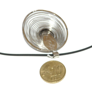 rundes Einzelstück, luftiger Retro-Taufringanhänger aus 925 Silber, konzentrische Drähte, Kreise um eine Halbschale herum angeordnet, Prägung zweier Ringe & einer Schale auf der Rückseite, kleine feste Schlaufe, um 1960 - Goldschmiede Danilo