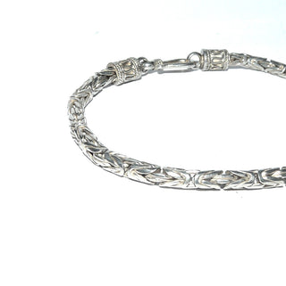 schlichtes Einzelstück, rundes Königskordel-Armband, wegen seiner Länge auch schön als Herrenarmband, aus massiv 925 Silber, wirkt am Arm fast wie ein Armreif, poliert, 20,5 cm lang, Durchmesser 3,8 mm, verzierte Endkappen, Hakenverschluß -	Herrenschmuck in Gold & Silber nur bei www.danilogold-shop.de