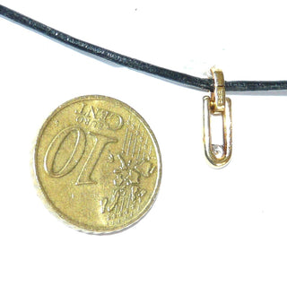 schlichtes Einzelstück, kleiner Brillant-Anhänger in U-Bogen aus massiv 585 Gold, poliert mit einem Brillant von 0,06 Karat, eingelassen gefaßt, durch seine schlichte Form auch sehr schön als Herrenanhänger -	Unikatschmuck nur erhältlich im Onlineshop von Juwelier & Goldschmiede Danilo! 