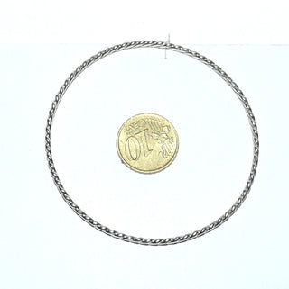 schmales Einzelstück, Silberarmreif, Armspange aus 925 Silber poliert, rund, gefertigt aus gekordeltem, flachgewalzten Runddraht, flacher Querschnitt, 3 mm breit, Innenumfang 19,5 cm, ohne Verschluß - Goldschmiede Danilo