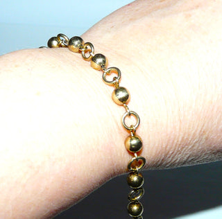 Einzelstück, Vintage-Kugel-Armband, Glieder-Armband aus massivem 800 Silber, zart vergoldet / leicht berieben, Kugeldurchmesser 6 mm, bewegliche Ösenverbindungen, Gesamtlänge 21 cm lang, Federrring, Art Deco um 1930 - Einzelstücke nur erhältlich bei www.danilogold-shop.de