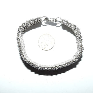 schweres Einzelstück, breites Vintage-Armband, Teppicharmband, liegt fast wie ein Armreif, Glieder-Armband aus massiv 925 Silber, 20 cm lang, Karabinerverschluß, um 1970 -	Vintage-Schmuck nur im Onlineshop von danilogold!
