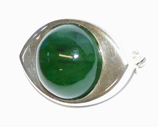 antikes Einzelstück, Vintage-Brosche des späten Art Decos aus 800 Silber mit einem großen runden Cabochon aus grüner Jade in der Mitte eines flächigen Auges / Navette-Form, ca. 30 mm X 25 mm, um 1940 - Unikate und Pretiosen nur erhältlich im Onlineshop der Goldschmiede Danilo!