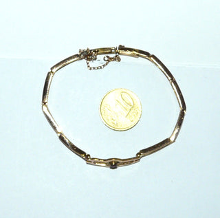 antikes Einzelstück, zartes Biedermeier-Vintage-Armband aus roséfarbenem Golddoublé, typische rote Rubin-Replik, Länge 18 cm, Kastenschloß, Sicherheitskette, um 1850 -	Vintage-Schmuck nur im Onlineshop von danilogold!