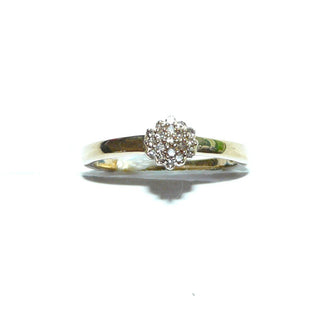 zierliches Einzelstück, schmaler Diamantring, Antragsring, Vorsteckring, Verlobungsring aus 375 Gold, eine kleine Rosette gebildet aus 19 Diamanten von zusammen 0,10 Karat naturfarben champagner, in Krappen gefaßt, Ringweite 50,5, poliert - Goldschmiede Danilo