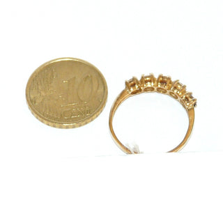 zierliches Einzelstück, Vintage Granatring aus 585 Gold mit 5 runden, leuchtend dunkelroten Granaten in 4-Krappenfassungen in Reihe quer nebeneinander, Hans Rivoir Pforzheim, Ringweite 57, 1960-1970 - Goldschmiede Danilo